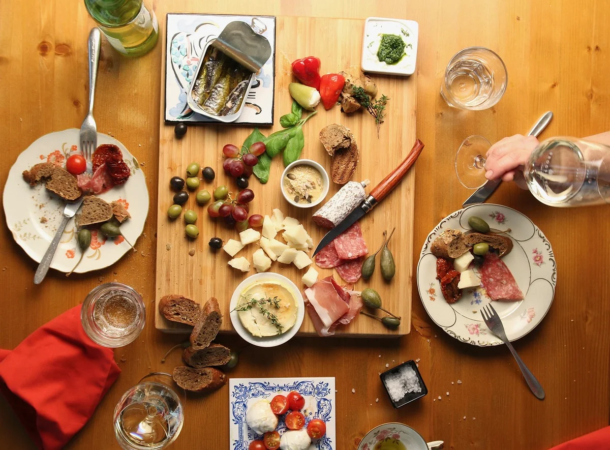 Combien de tapas par personne, et quelles quantités prévoir