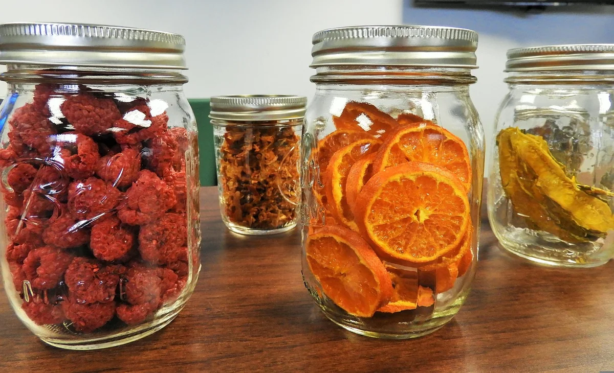 Le garde-manger minimal : 10 basiques, une trentaine de soupers